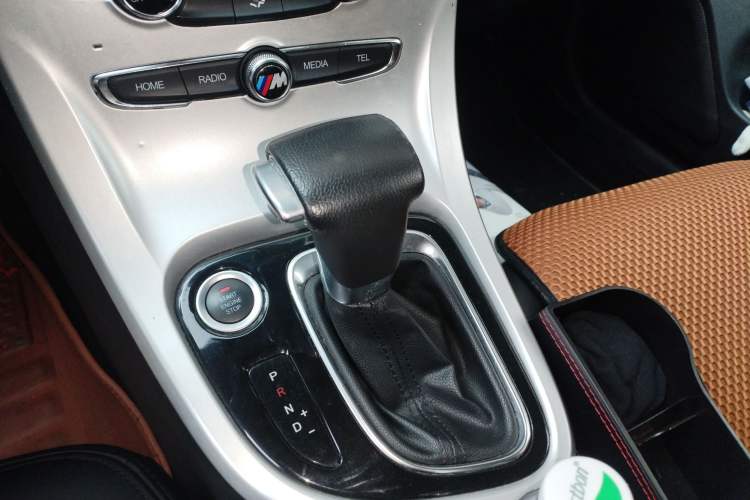 Used Brilliance H3 2017 1.5T Automatic Flagship Model Gear Lever