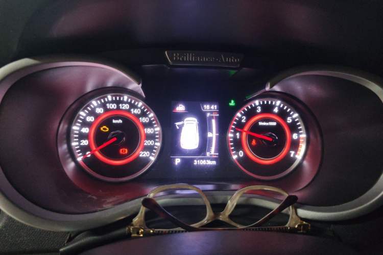 Used Brilliance H3 2017 1.5L Automatic Luxury Model Instrument Cluster