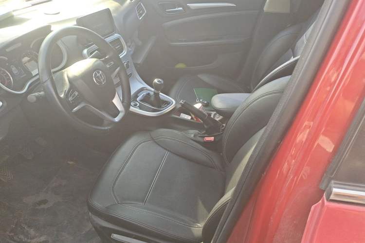 Used Brilliance H3 2017 1.5L Manual Luxury Model Left Front Seat