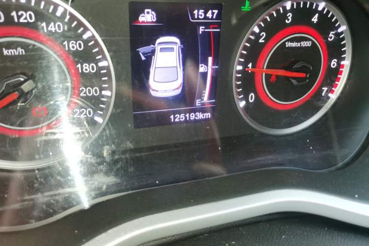 Used Brilliance H3 2017 1.5L Manual Luxury Model Odometer Close Up