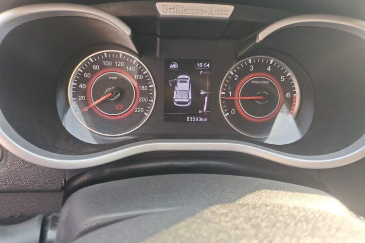 Used Brilliance H3 2017 1.5L Manual Luxury Model Odometer Close Up