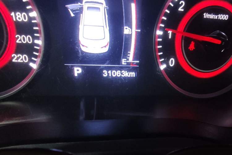 Used Brilliance H3 2017 1.5L Automatic Luxury Model Odometer Close Up