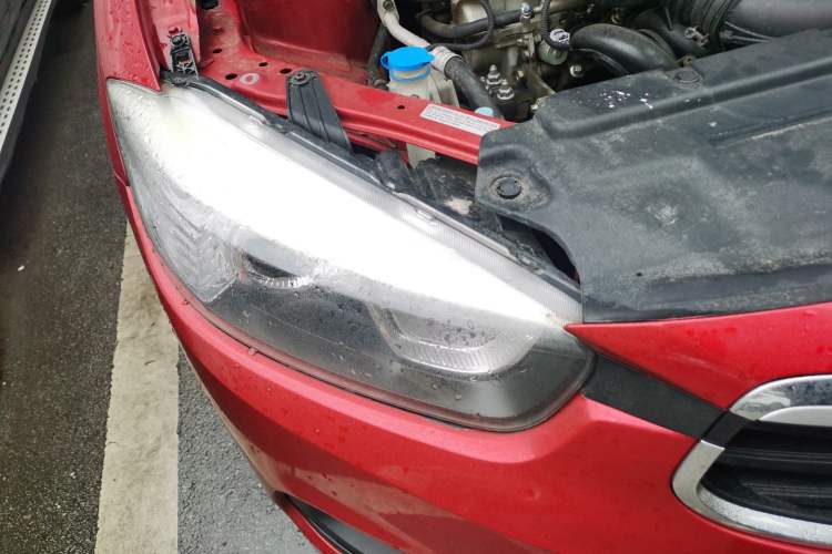 Used Brilliance H3 2017 1.5L Manual Luxury Model Right Front Headlight