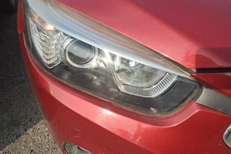 Used Brilliance H3 2017 1.5L Manual Luxury Model Right Front Headlight