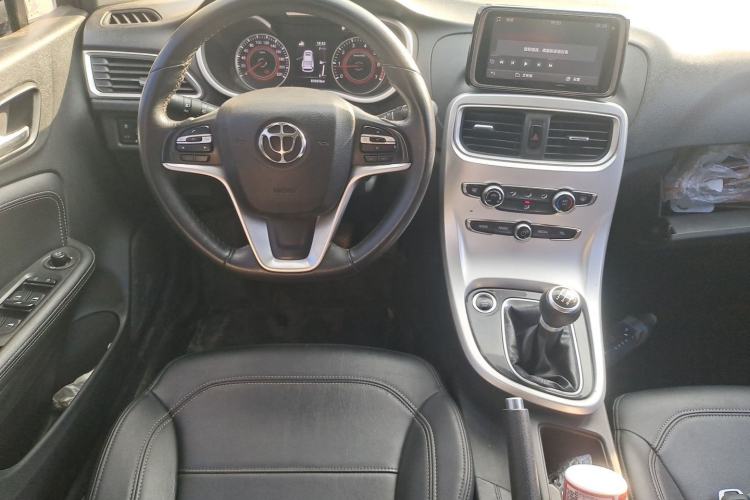 Used Brilliance H3 2017 1.5L Manual Luxury Model Steering Wheel