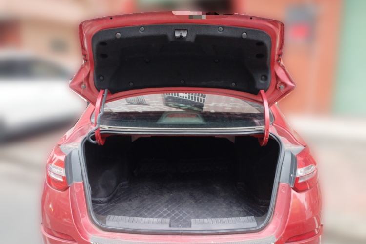 Used Brilliance H3 2017 1.5T Automatic Flagship Model Trunk