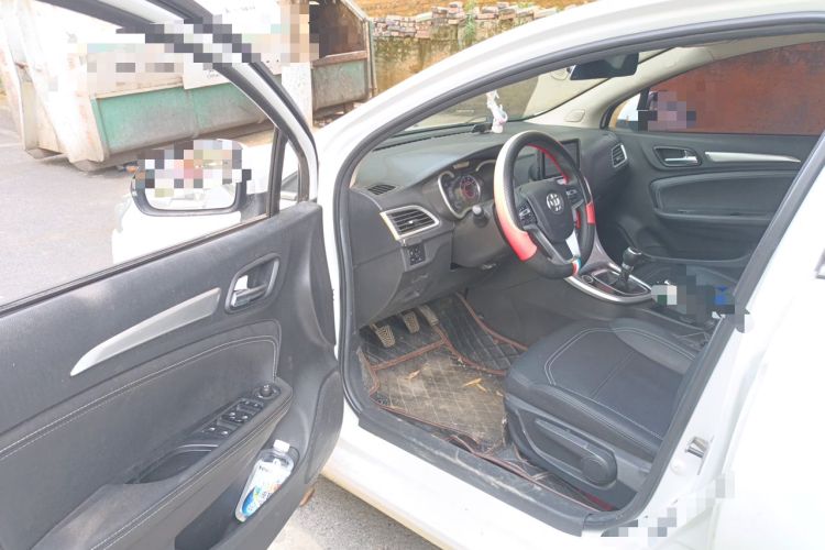 Used Brilliance H3 2017 1.5L Manual Luxury Model Driver Seat