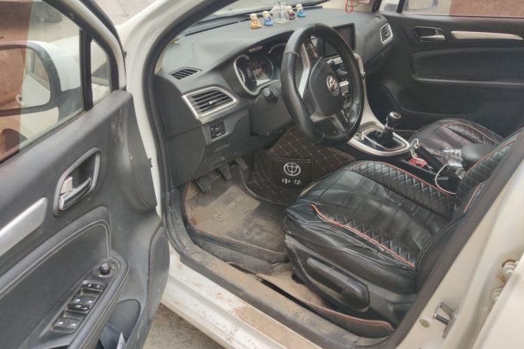 Used Brilliance H3 2017 1.5L Manual Luxury Model Driver Seat