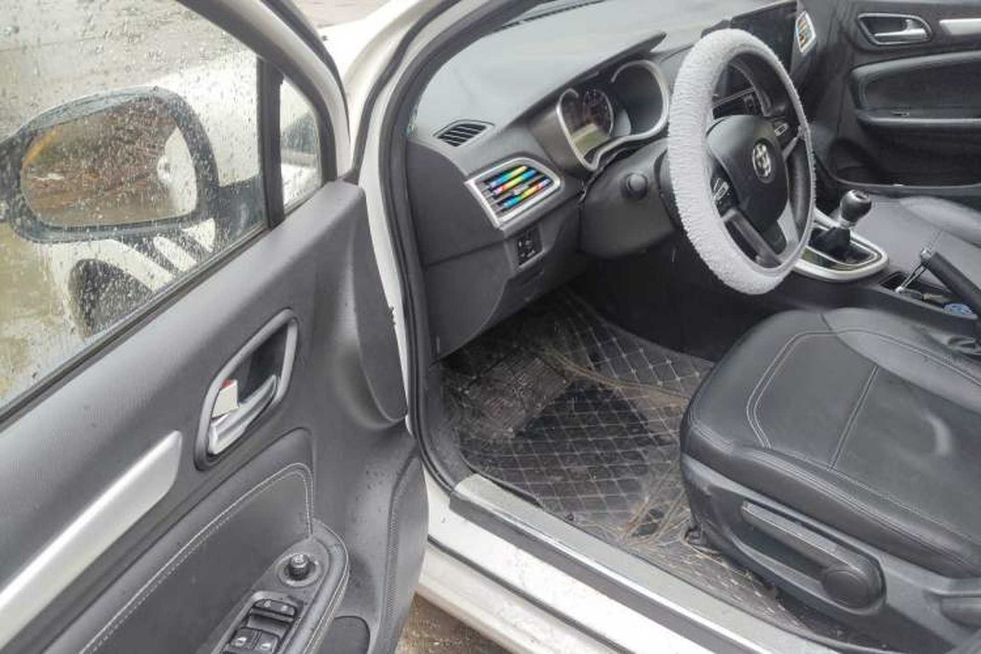 Used Brilliance H3 2017 1.5L Manual Luxury Model Driver Seat