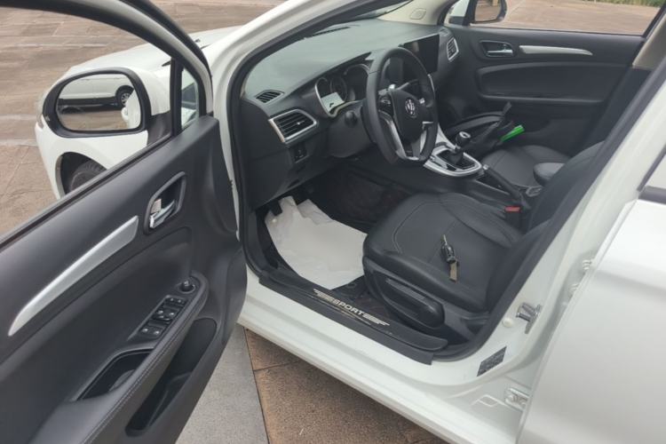 Used Brilliance H3 2017 1.5L Manual Elite Model Driver Seat