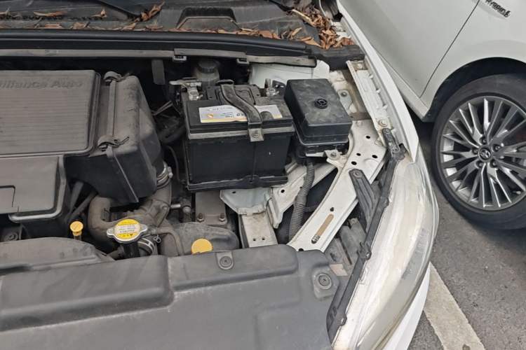 Used Brilliance H3 2017 1.5L Manual Elite Model Engine Bay Left