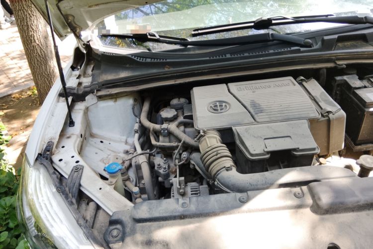 Used Brilliance H3 2017 1.5L Manual Elite Model Engine Bay Right