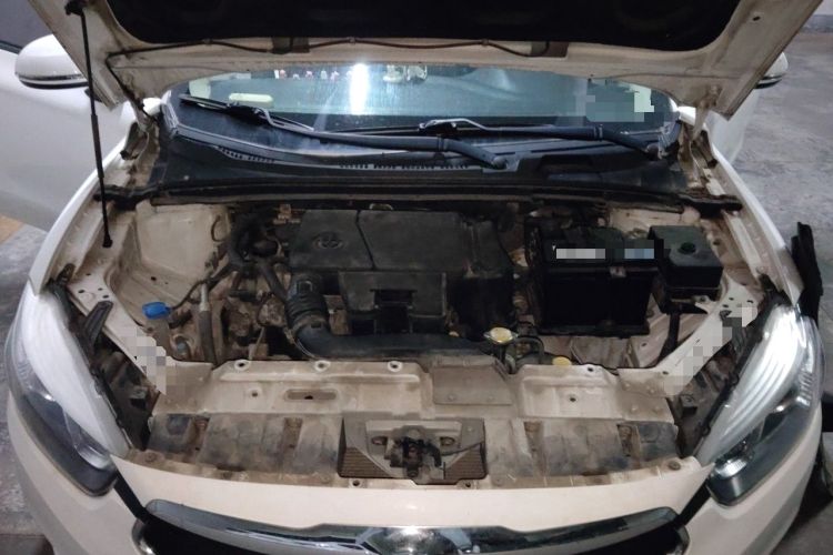 Used Brilliance H3 2017 1.5L Manual Elite Model Engine Bay