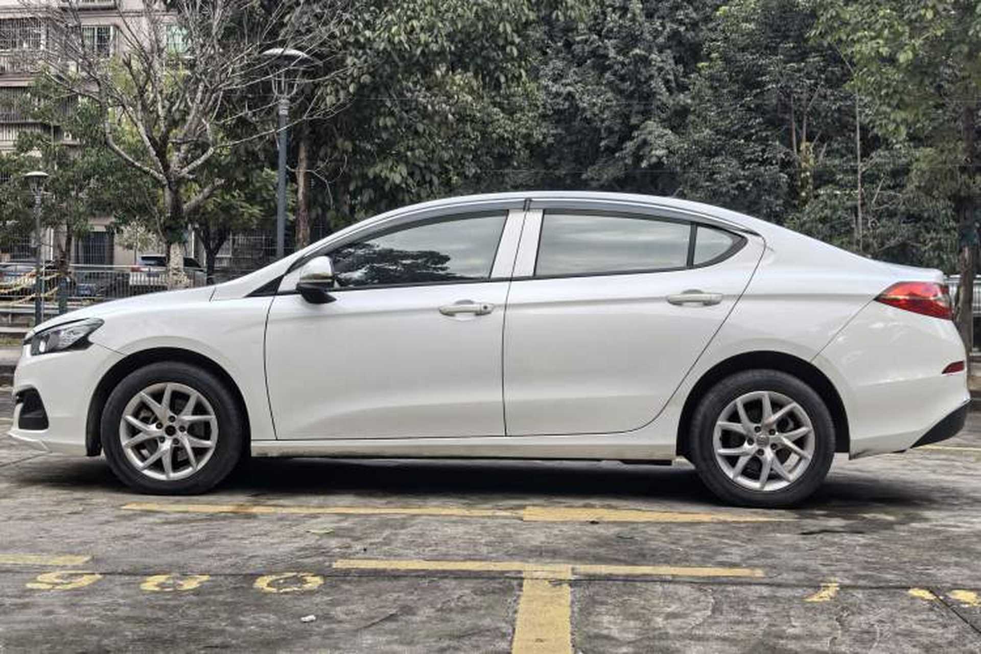 Used Brilliance H3 2017 1.5L Automatic Elite Model Exterior 6