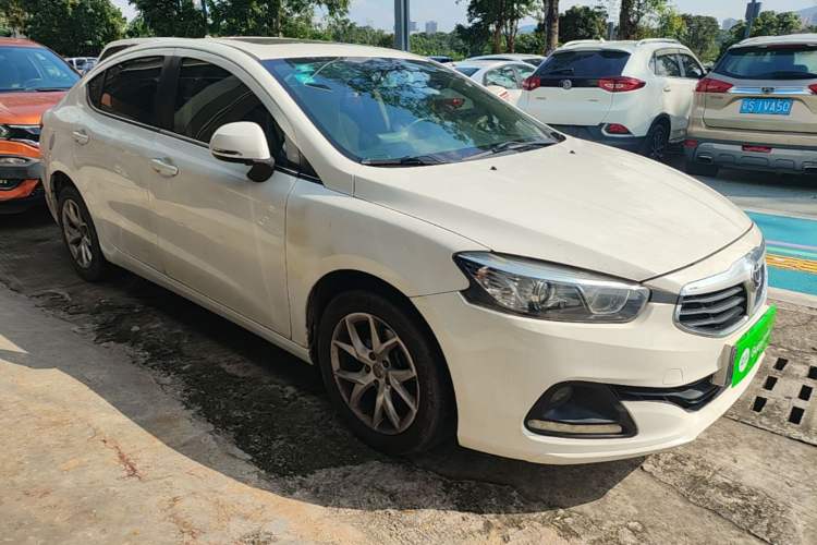 Used Brilliance H3 2017 1.5L Automatic Luxury Model Front Right 45 Deg