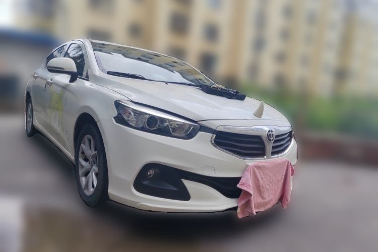 Used Brilliance H3 2017 1.5L Manual Elite Model Front Right 45 Deg