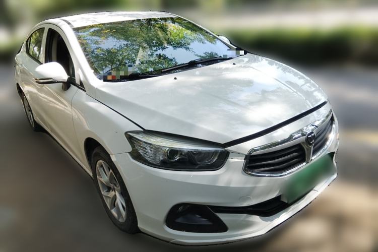 Used Brilliance H3 2017 1.5L Manual Elite Model Front Right 45 Deg