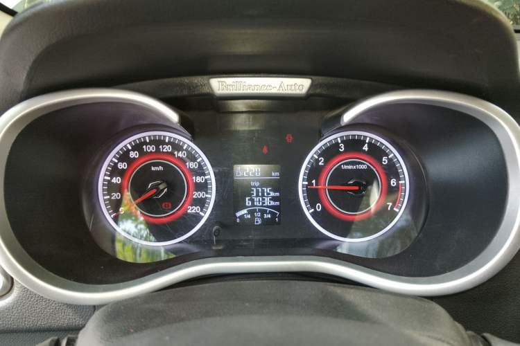 Used Brilliance H3 2017 1.5L Manual Elite Model Instrument Cluster