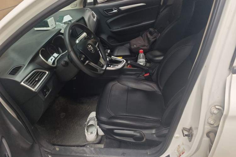 Used Brilliance H3 2017 1.5L Automatic Elite Model Left Front Seat