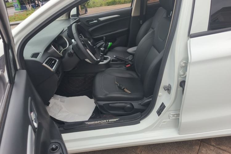 Used Brilliance H3 2017 1.5L Manual Elite Model Left Front Seat
