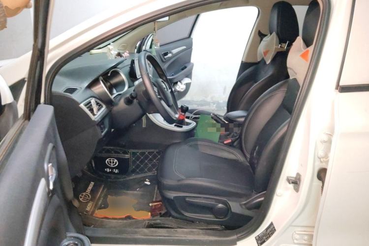 Used Brilliance H3 2017 1.5L Manual Elite Model Left Front Seat