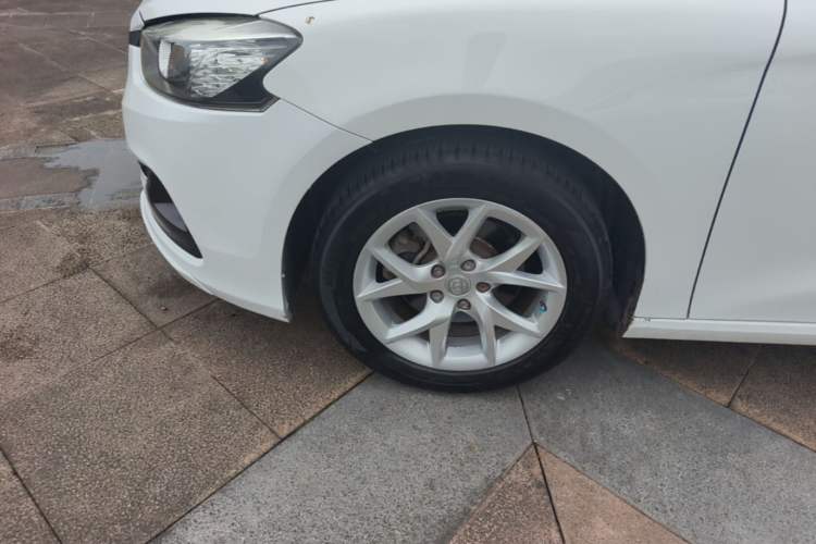 Used Brilliance H3 2017 1.5L Manual Elite Model Left Front Wheel Hub