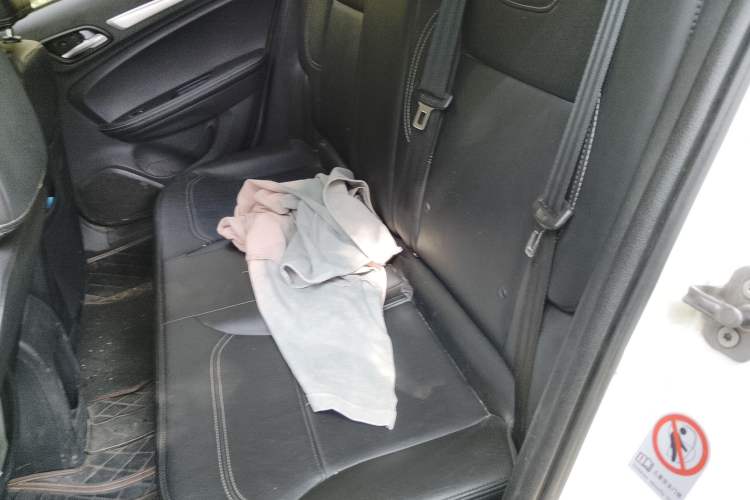 Used Brilliance H3 2017 1.5L Manual Elite Model Left Rear Seat