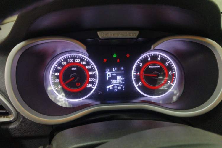 Used Brilliance H3 2017 1.5L Automatic Elite Model Odometer Close Up