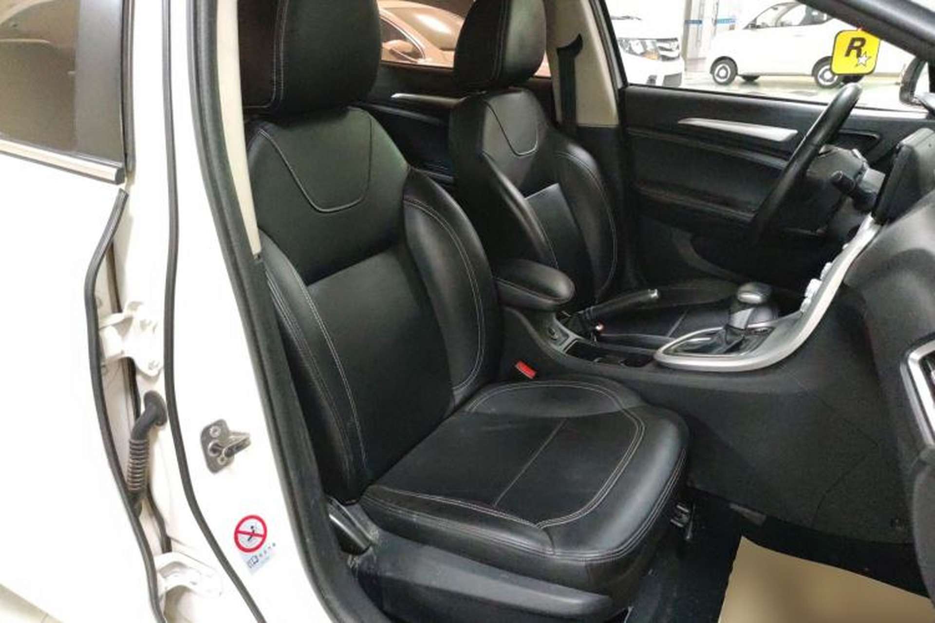 Used Brilliance H3 2017 1.5L Automatic Luxury Model Right Front Seat