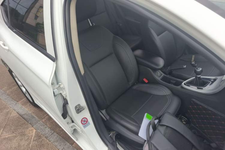 Used Brilliance H3 2017 1.5L Manual Elite Model Right Front Seat