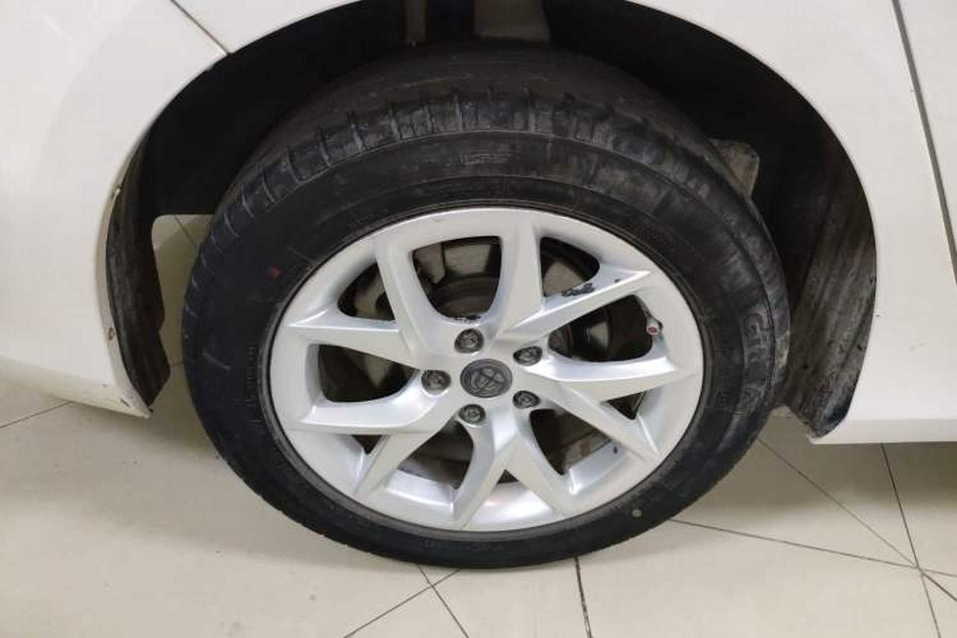Used Brilliance H3 2017 1.5L Automatic Luxury Model Right Rear Wheel Hub