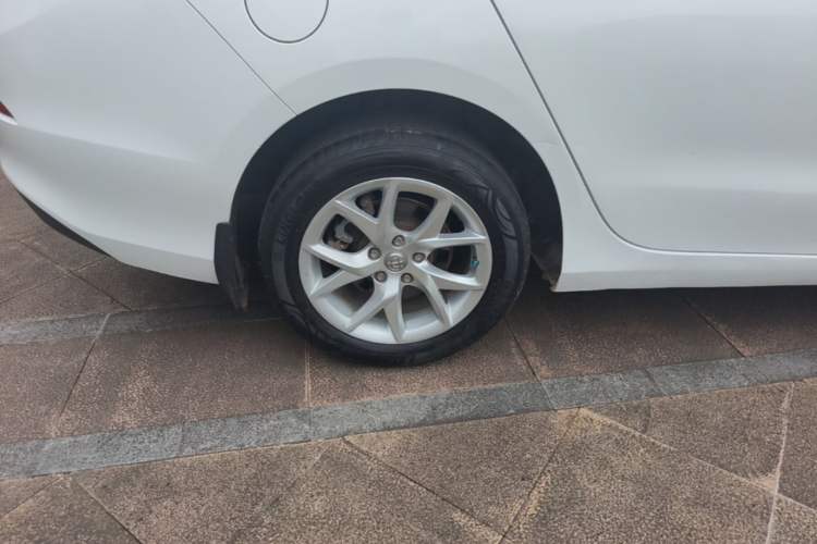 Used Brilliance H3 2017 1.5L Manual Elite Model Right Rear Wheel Hub