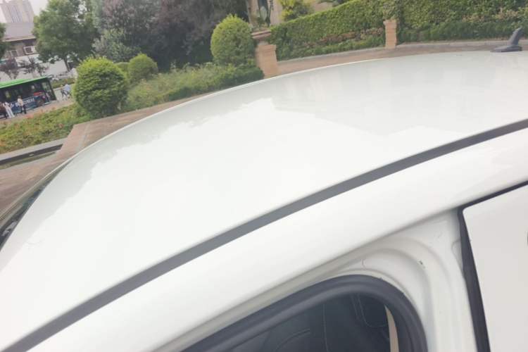 Used Brilliance H3 2017 1.5L Manual Elite Model Roof