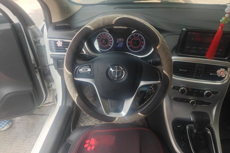 Used Brilliance H3 2017 1.5L Automatic Elite Model Steering Wheel