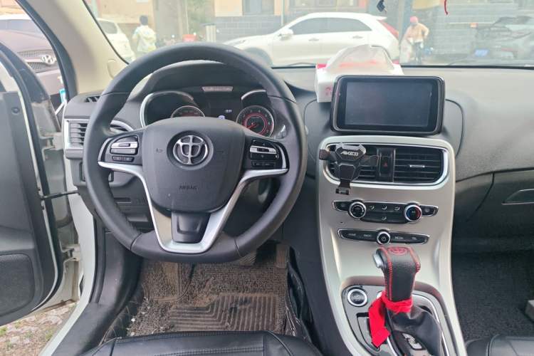 Used Brilliance H3 2017 1.5L Automatic Luxury Model Steering Wheel