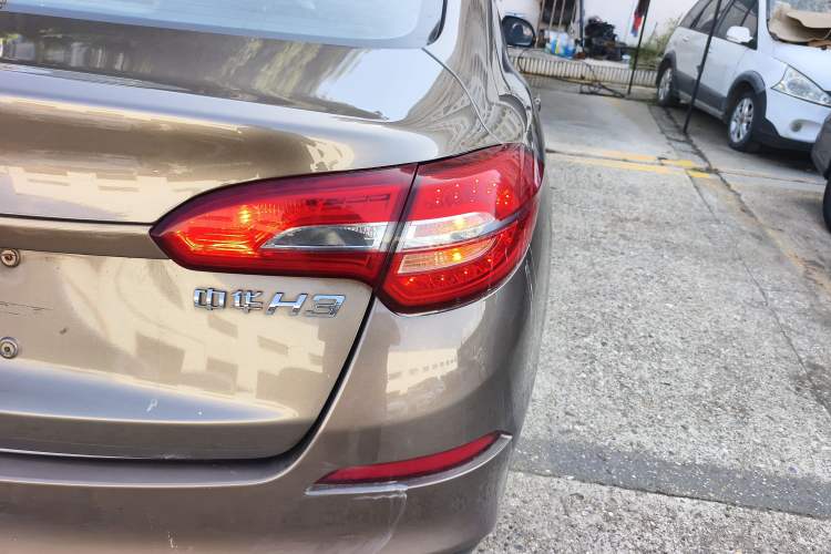 Used Brilliance H3 2017 1.5L Manual Luxury Model Right Rear Taillight