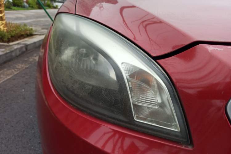 Used Brilliance H320 2012 1.5L Manual Luxury Version Right Front Headlight