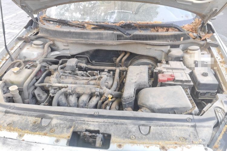Used Brilliance H320 2012 1.5L Manual Comfort Edition Engine Bay