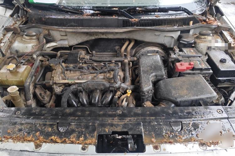 Used Brilliance H320 2012 1.5L Manual Comfort Edition Engine Bay