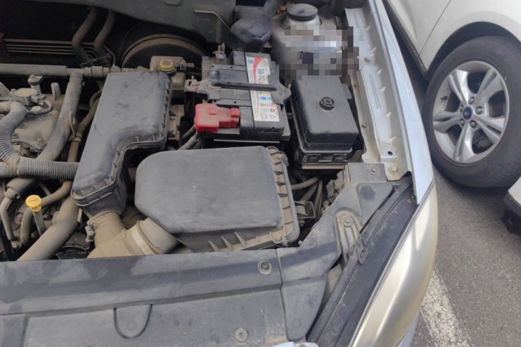Used Brilliance H320 2012 1.5L Manual Comfort Edition Engine Bay Left