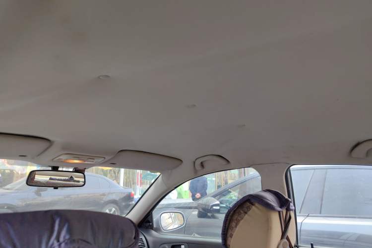 Used Brilliance H320 2012 1.5L Manual Comfort Edition Headliner