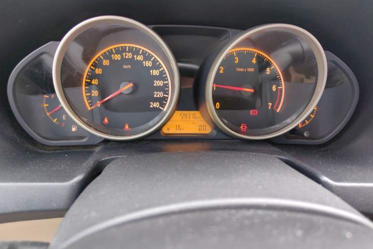 Used Brilliance H320 2012 1.5L Manual Comfort Edition Odometer Close Up