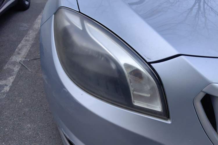 Used Brilliance H320 2012 1.5L Manual Comfort Edition Right Front Headlight