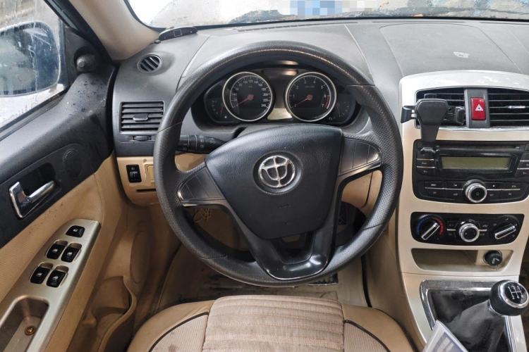 Used Brilliance H320 2012 1.5L Manual Comfort Edition Steering Wheel