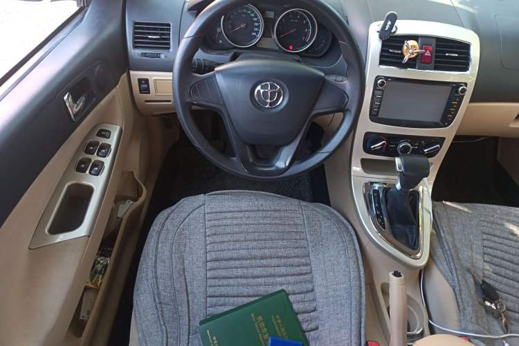 Used Brilliance H320 2012 1.5L Automatic Comfort Edition Steering Wheel