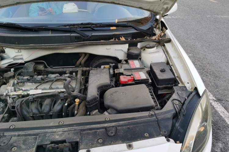 Used Brilliance H320 2012 1.5L Automatic Comfort Edition Engine Bay Left