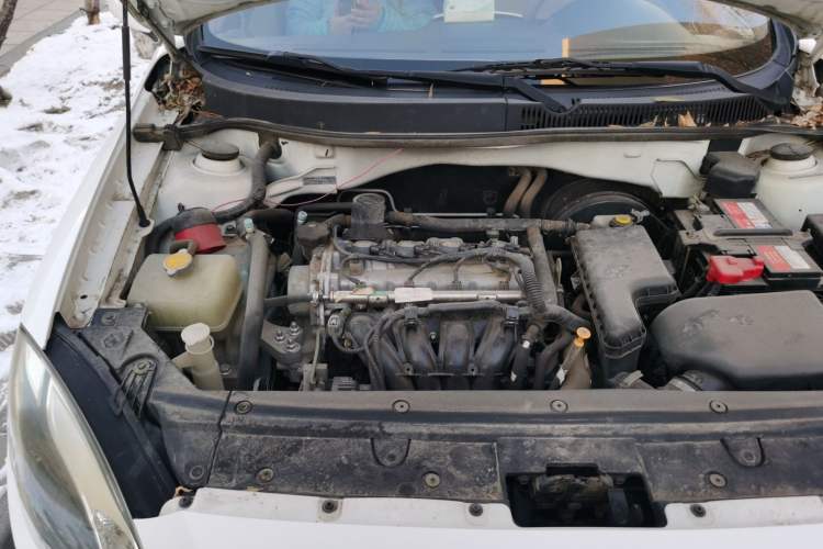 Used Brilliance H320 2012 1.5L Automatic Comfort Edition Engine Bay Right