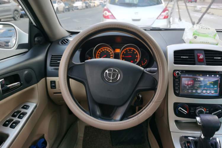 Used Brilliance H320 2012 1.5L Automatic Comfort Edition Steering Wheel