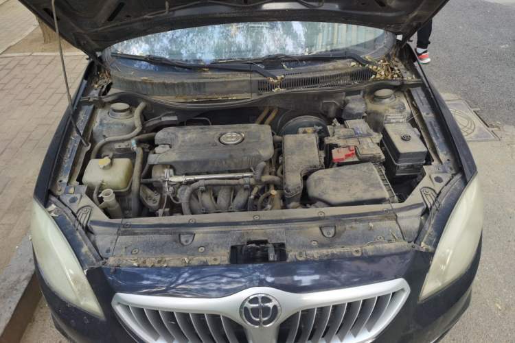 Used Brilliance H330 2013 1.5L Manual Luxury Model Engine Bay
