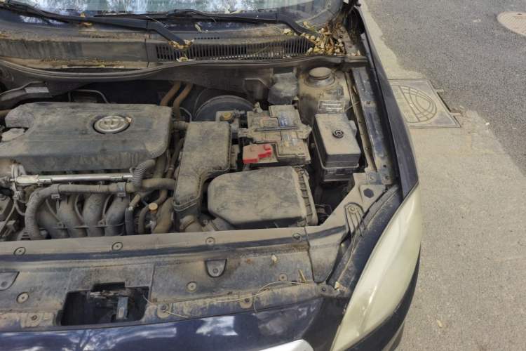 Used Brilliance H330 2013 1.5L Manual Luxury Model Engine Bay Left